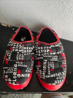 The North Face Kids Black & Red Quilted Slip-On Slippers